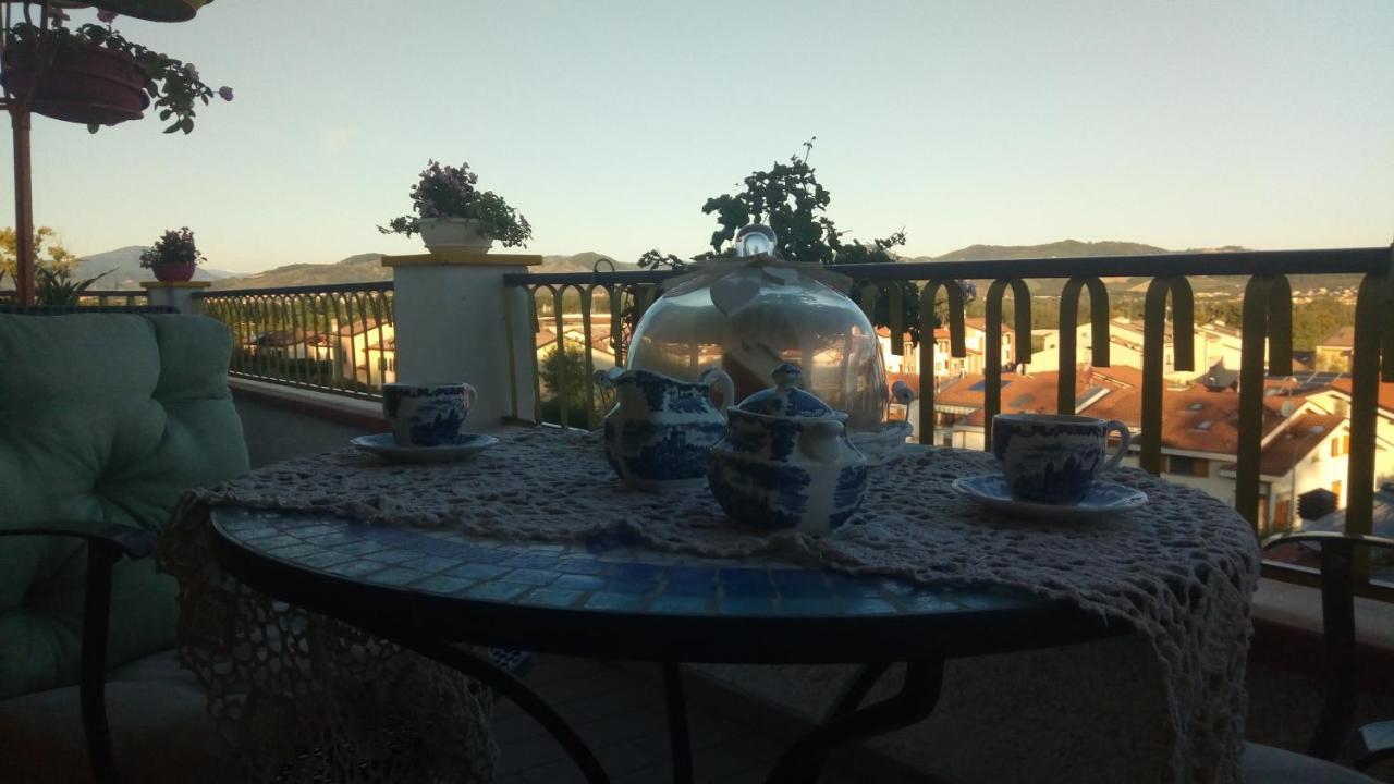 Nel Giardino Di Oz Bed & Breakfast Fornovo di Taro Ngoại thất bức ảnh